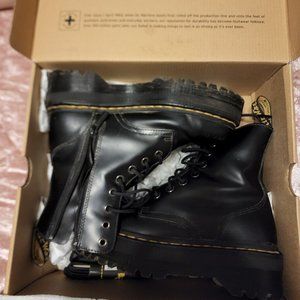 Doc Martens Jadon boots size 7